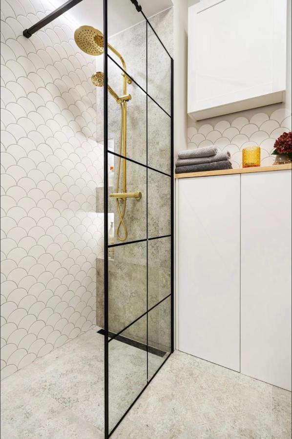 Boutique 2 Room Apartment In Center Of שצ'צ'ין מראה חיצוני תמונה